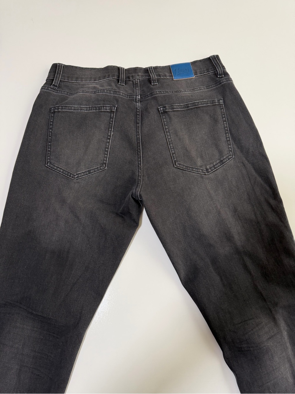 Slim Straight Men's Jeans in Washed Black Size 35X32
